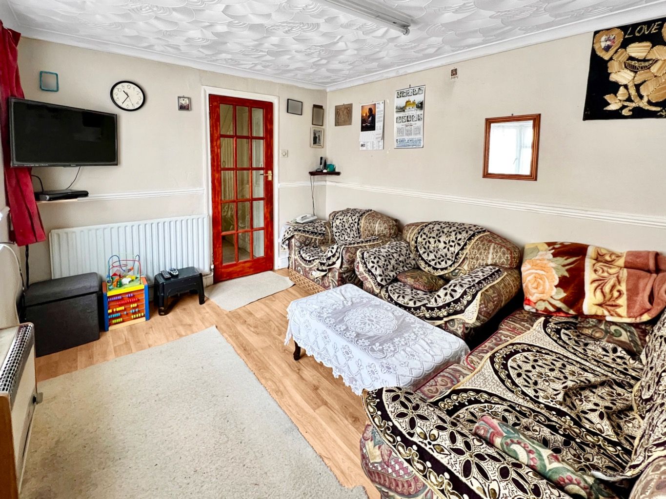 4 bed semidetached house for sale in Old Road West, Gravesend, Kent