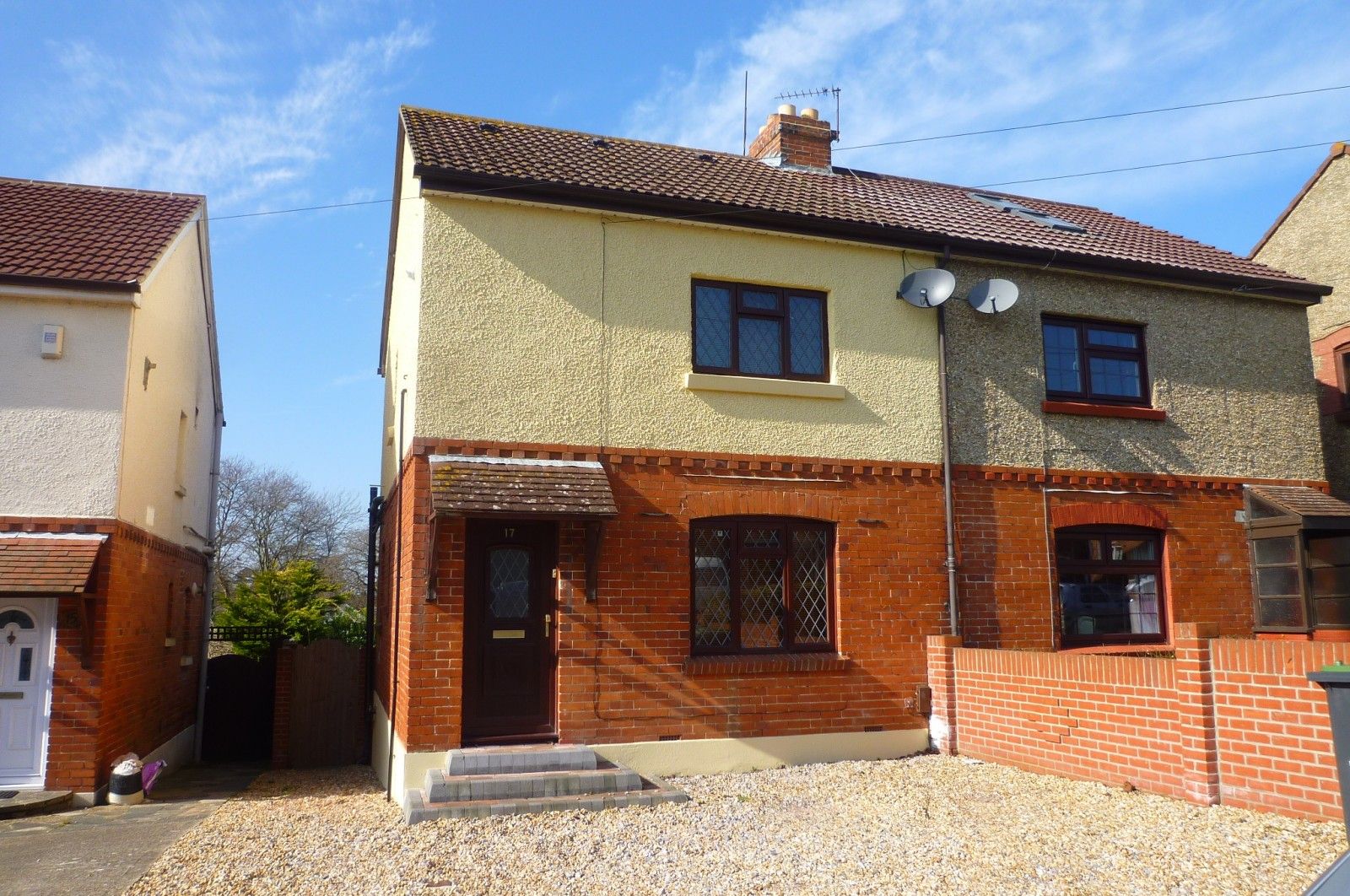 2 bed semidetached house to rent in Sandy Brow, Purbrook