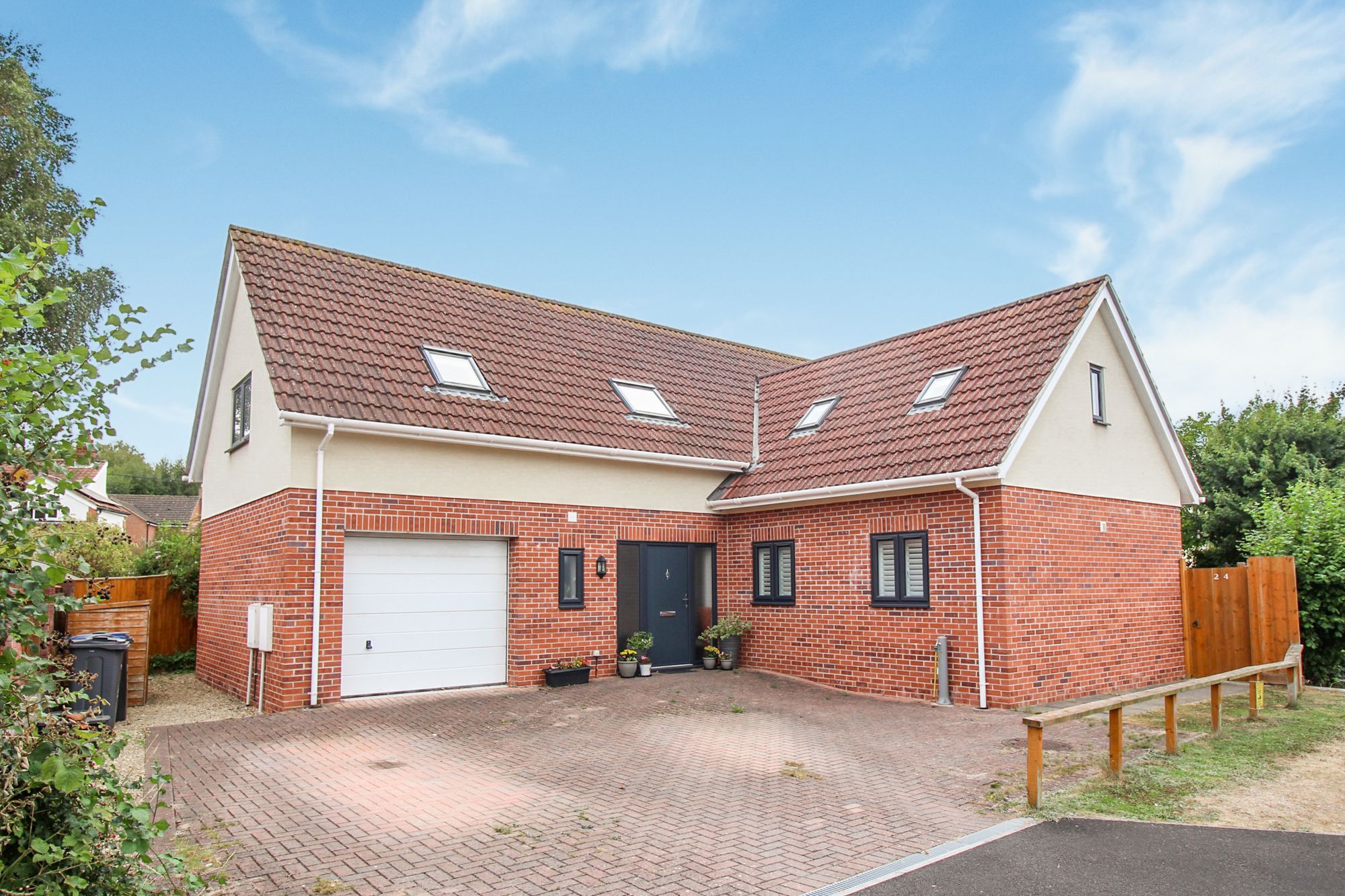 4 bed detached house for sale in The Dutts, Dilton Marsh, Westbury BA13