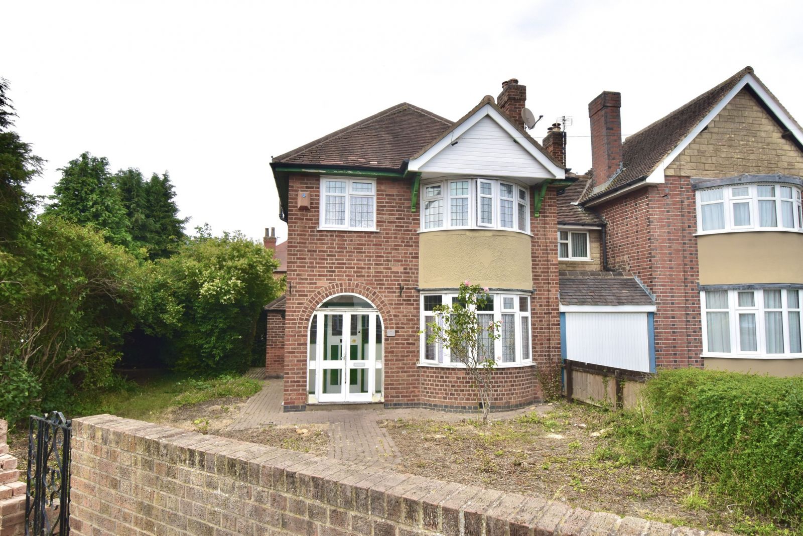 3 bed semidetached house for sale in Scraptoft Lane, Leicester LE5