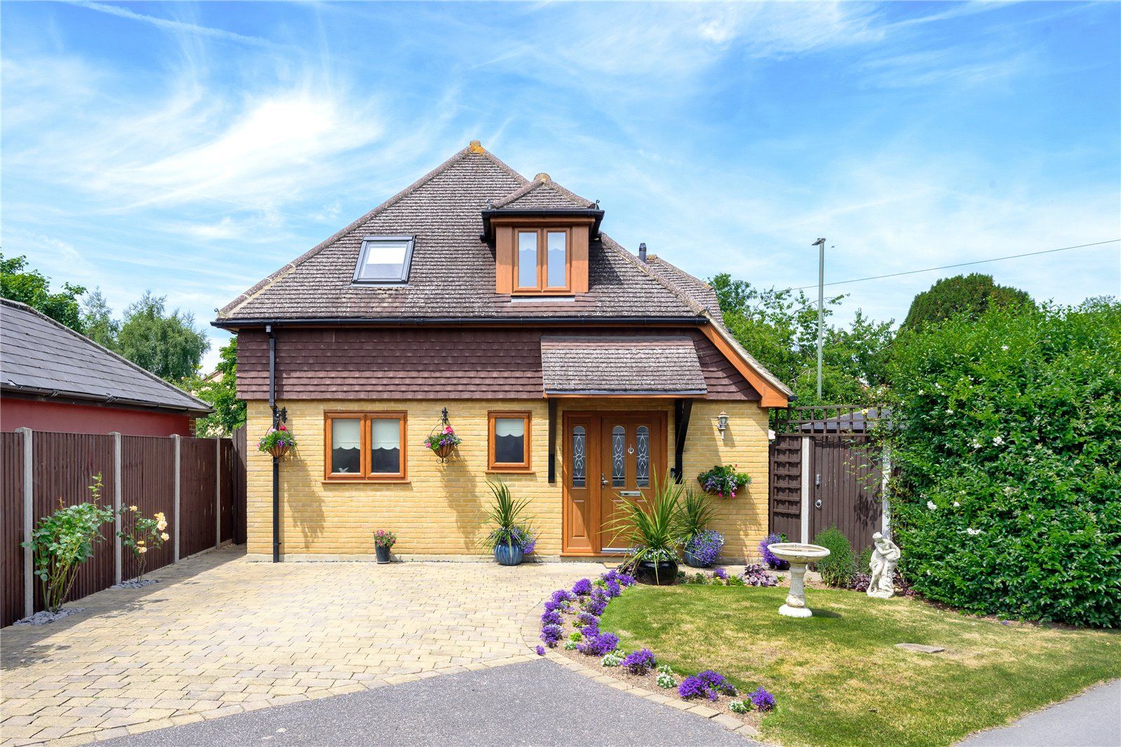3 bed detached house for sale in Common Road, Claygate, Esher KT10 Zoopla