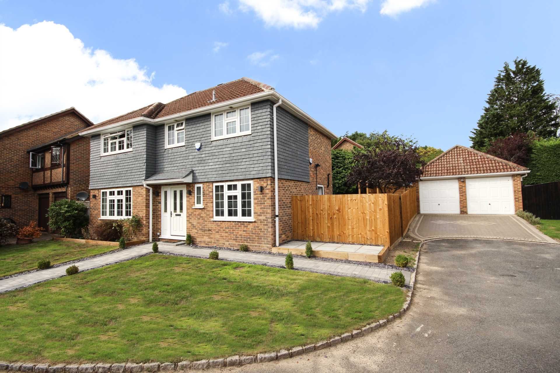 4 bed detached house for sale in Lyndhurst Close, Bracknell RG12 Zoopla