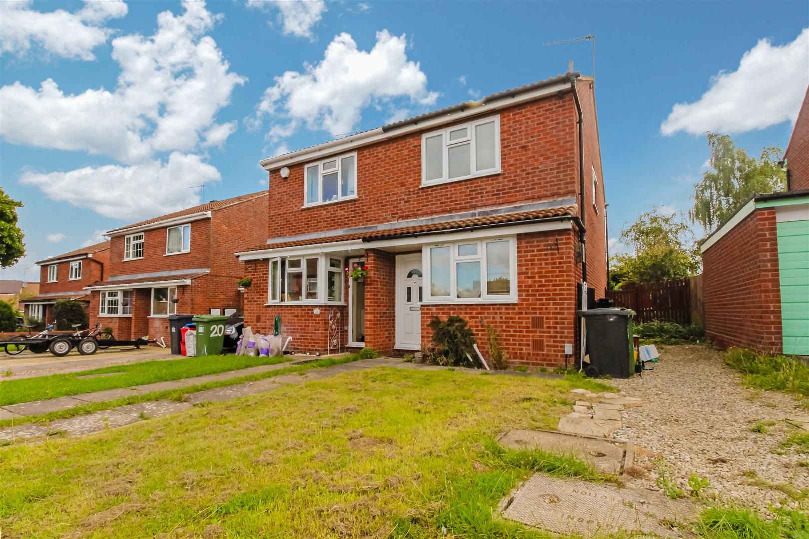 2 bed semidetached house to rent in Elliston Grove, Sydenham