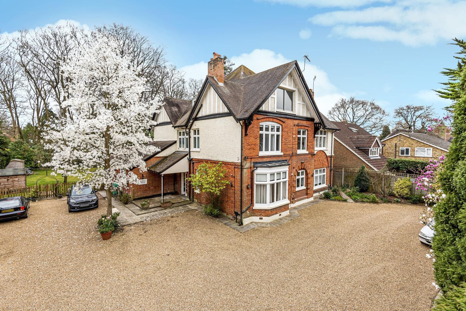 Little Holt, Onslow Crescent, Woking GU22