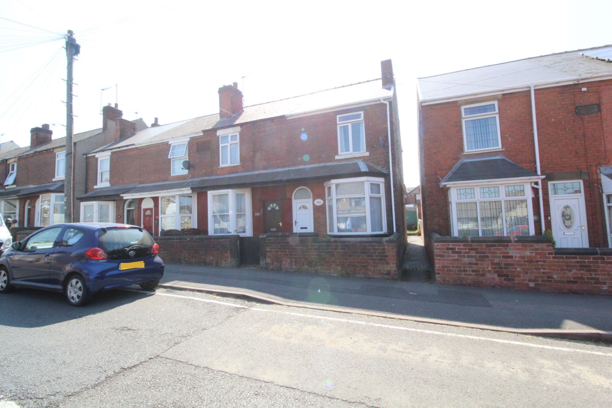 2 bed end terrace house for sale in North Wingfield Road, Grassmoor