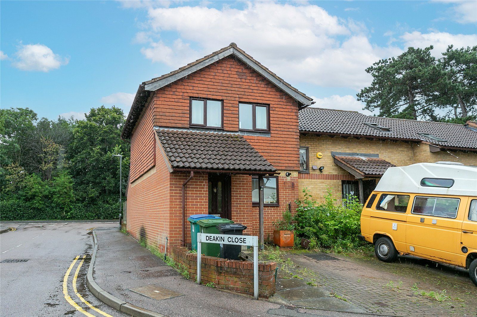 Deakin Close, Watford, Hertfordshire WD18  
