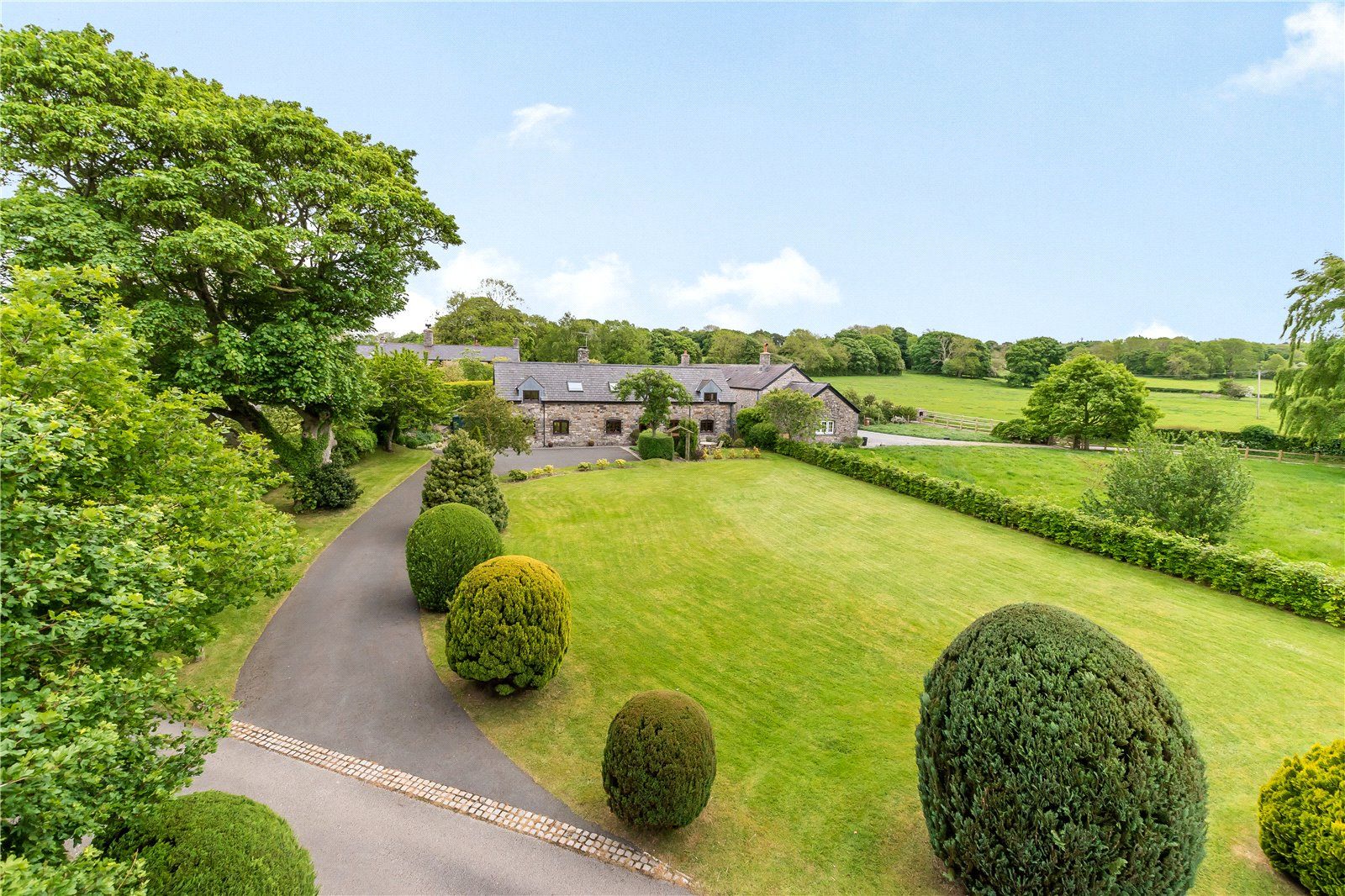 4 bed barn conversion for sale in Cilcain, Mold, Flintshire CH7 Zoopla