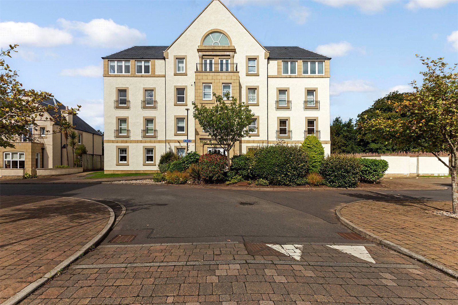 2 bed flat for sale in Harbourside, Inverkip, Greenock PA16 Zoopla