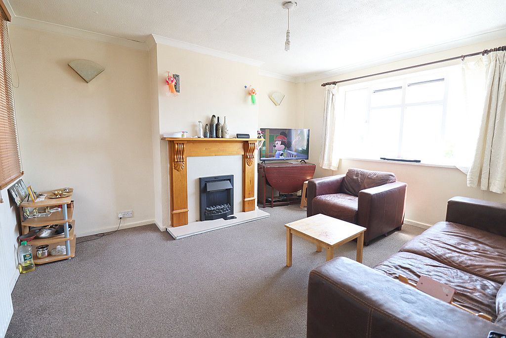 2 bed flat for sale in Staines Road, Bedfont, Feltham TW14 Zoopla