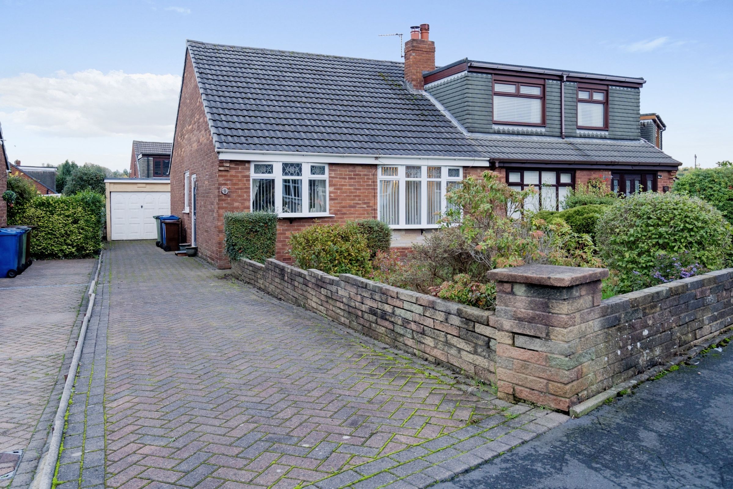 2 bed semidetached bungalow for sale in Ruskin Crescent, Wigan WN2