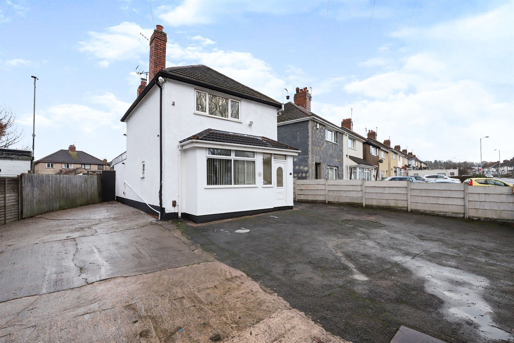 3 bed detached house for sale in Elston Hall Lane, Bushbury