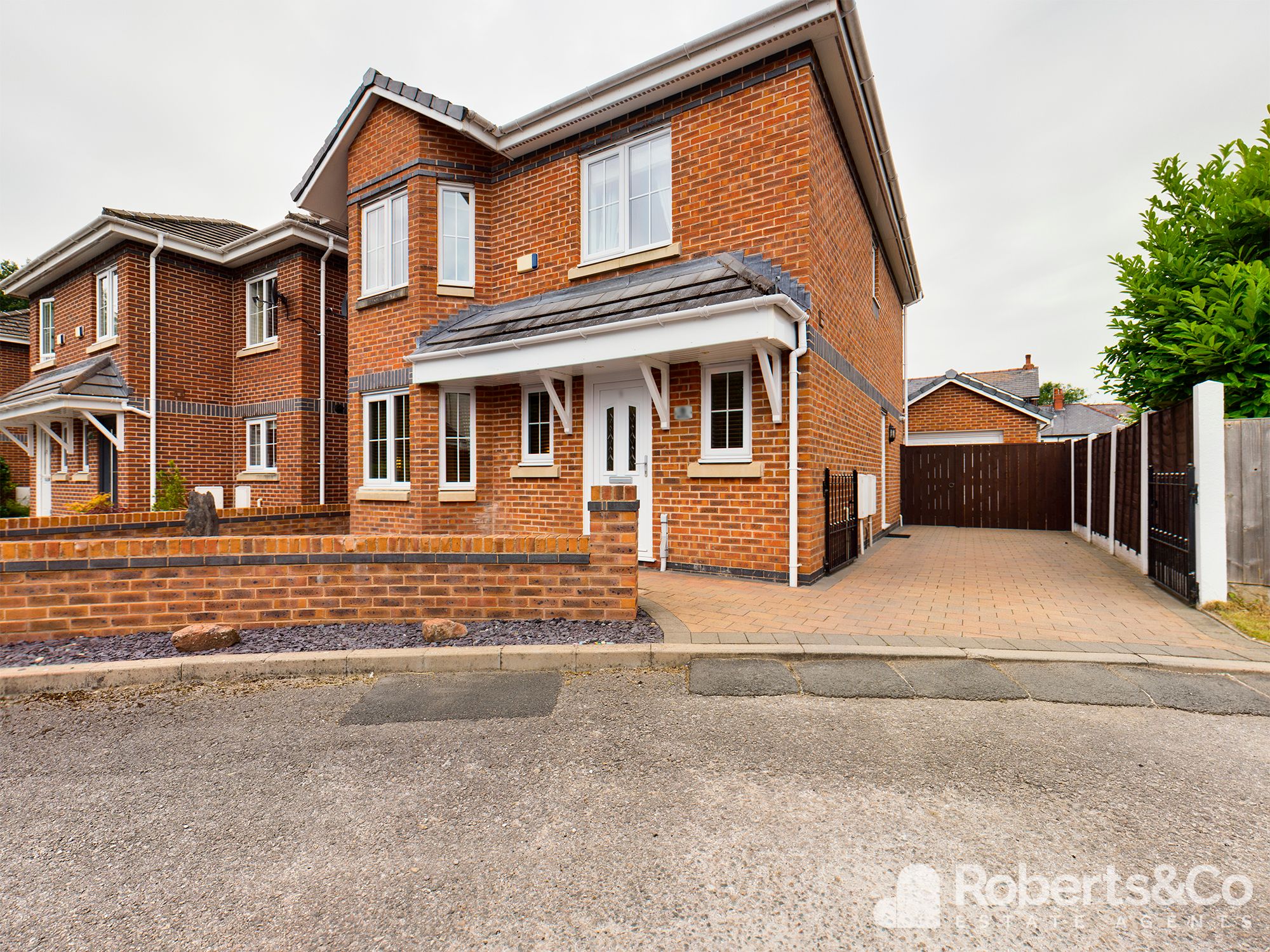 4 bed detached house for sale in Old Wood Road, Penwortham, Preston PR1