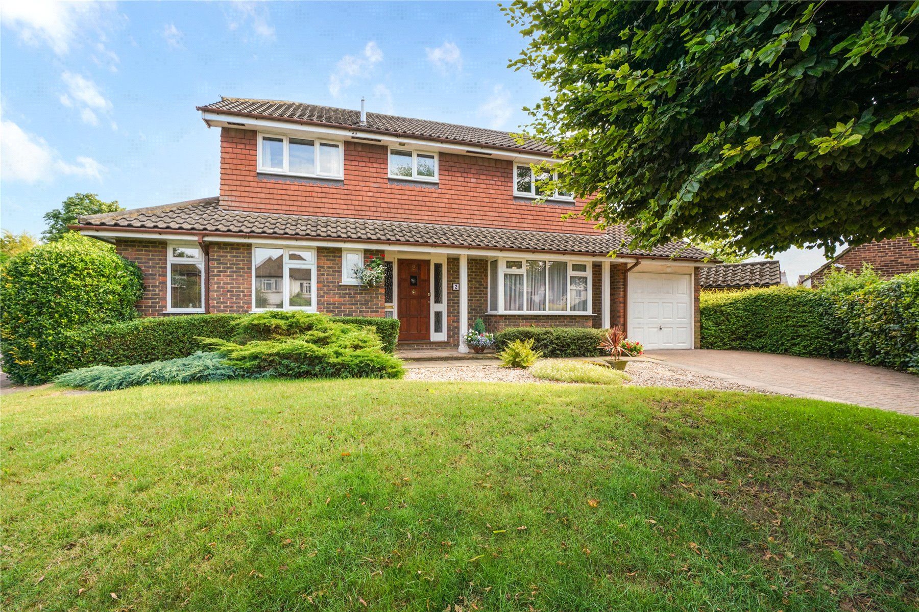 Darnley Park, Weybridge KT13  