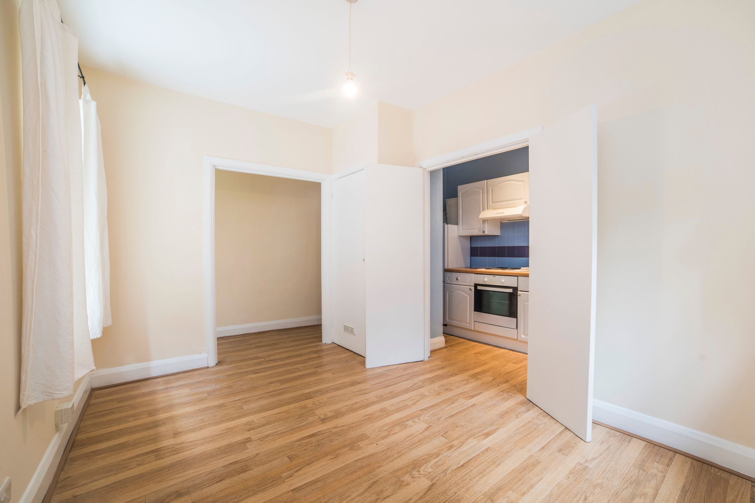 1 bed flat for sale in Ranelagh Mews, Ealing W5 Zoopla