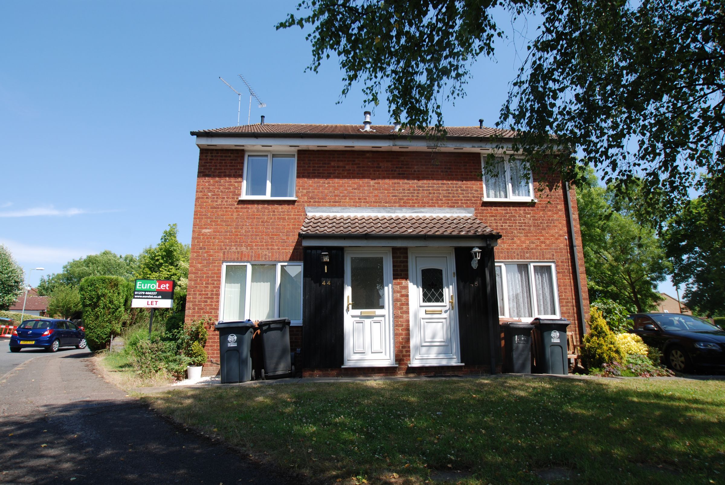 1 bed end terrace house to rent in The Paddock, Thorley,