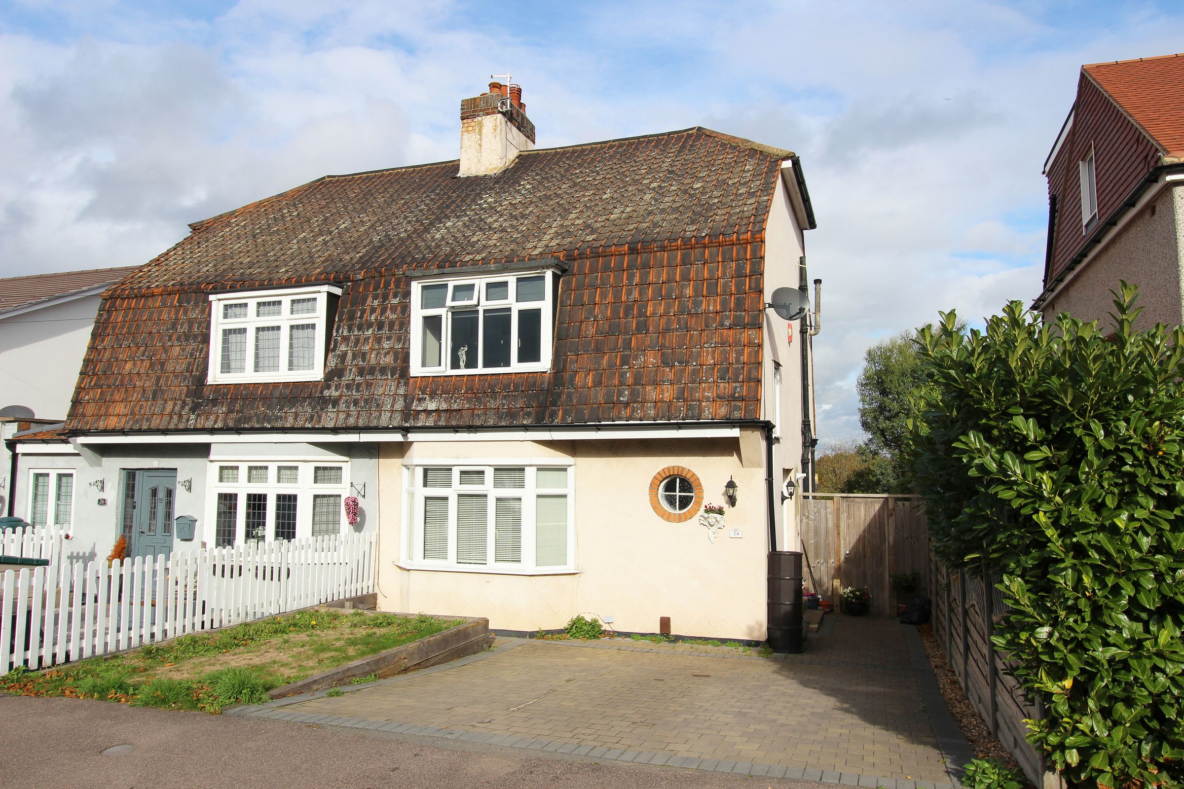 2 bed semidetached house for sale in Wilmot Road, Dartford, Kent DA1