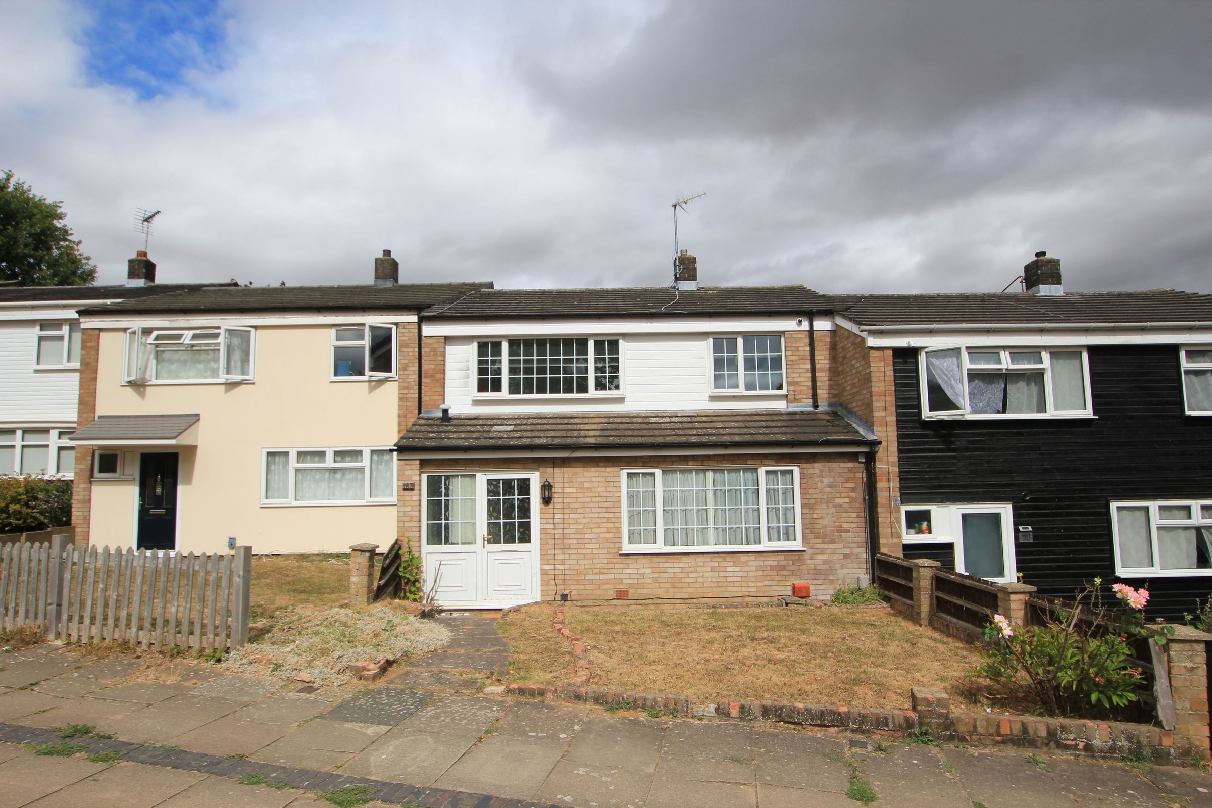 5 bed terraced house to rent in Verity Way, Stevenage, Hertfordshire