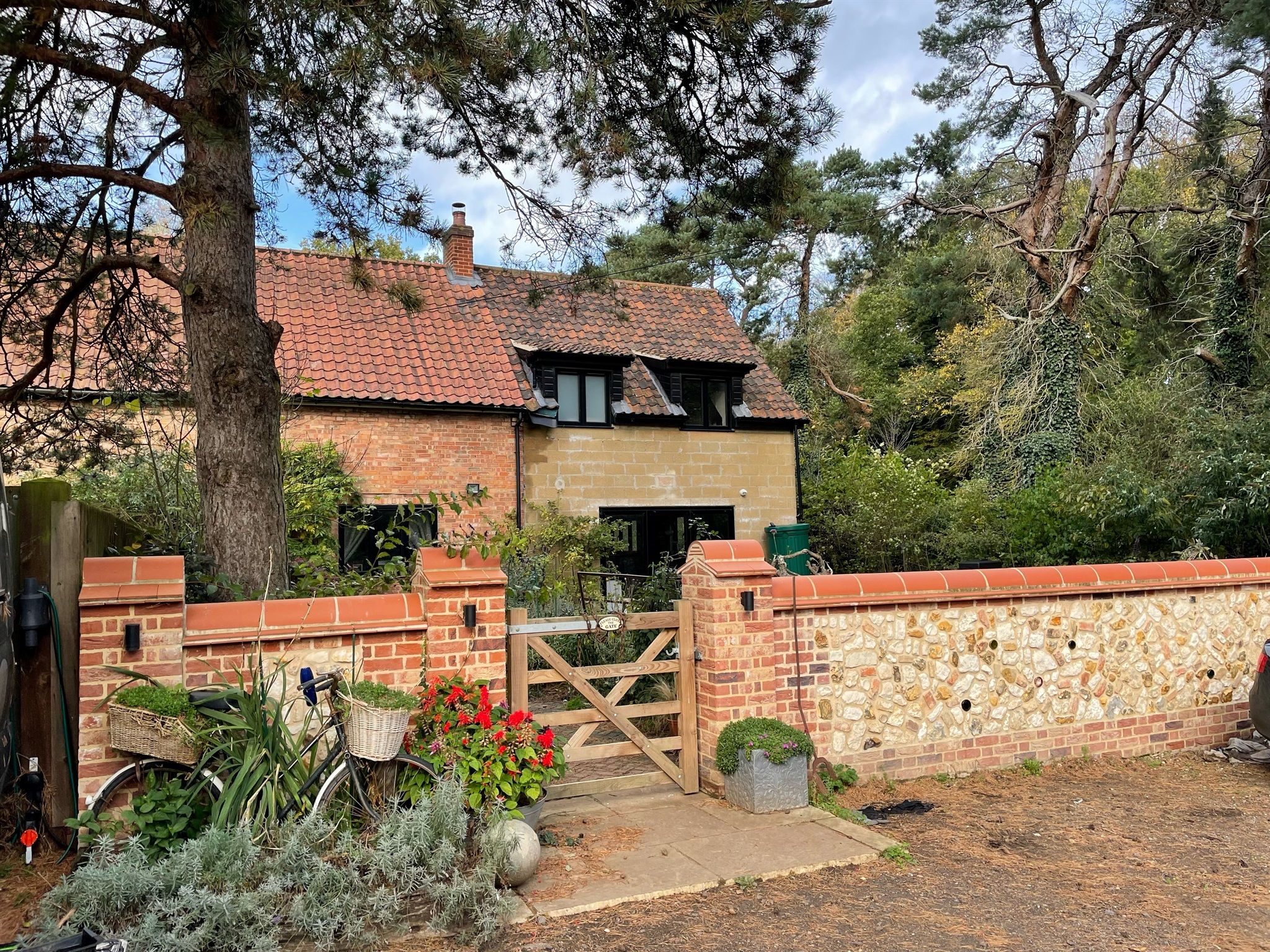 5 bed semidetached house for sale in Brandon Road, Methwold, Thetford IP26 Zoopla
