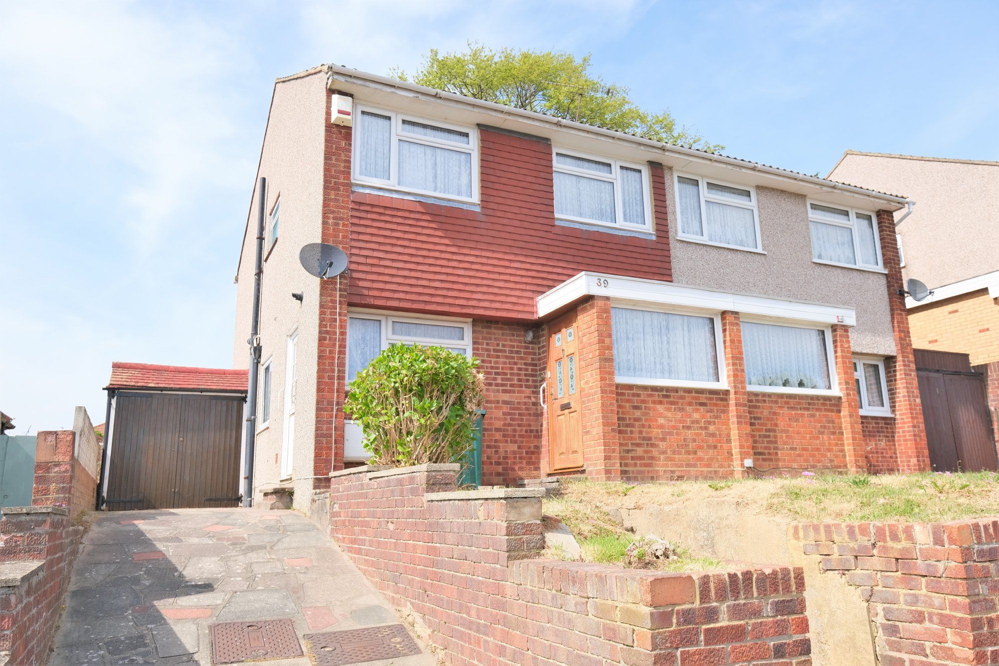 3 bed semidetached house for sale in Edmunds Avenue, Orpington BR5