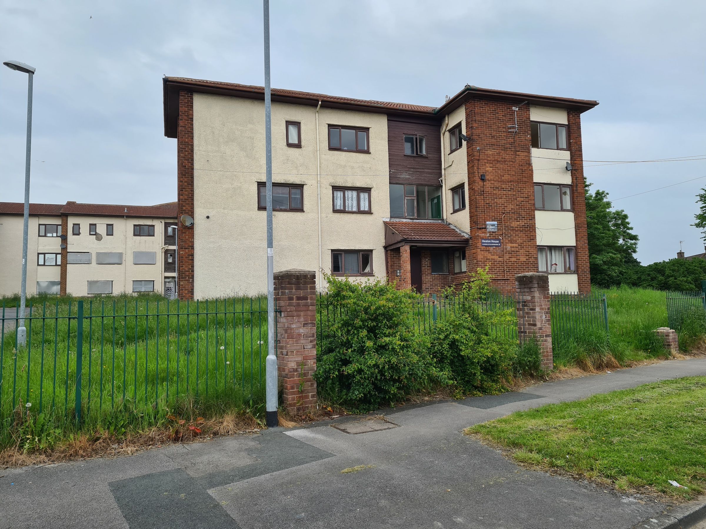 Apartment 8 Heaton House, Kingsdale Court, Leeds, West Yorkshire LS14  