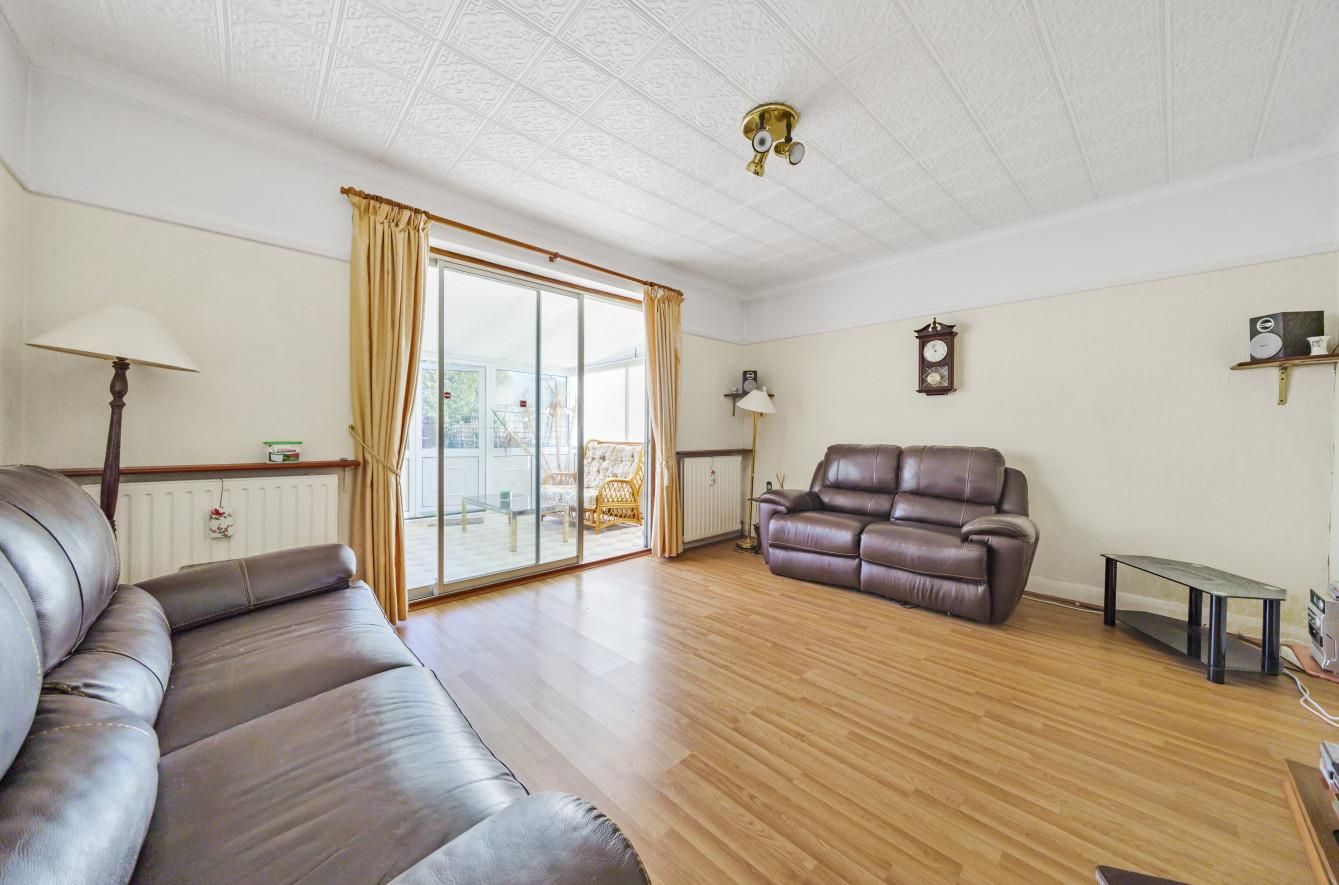 3 bed semidetached bungalow for sale in Newbury Gardens, Stoneleigh