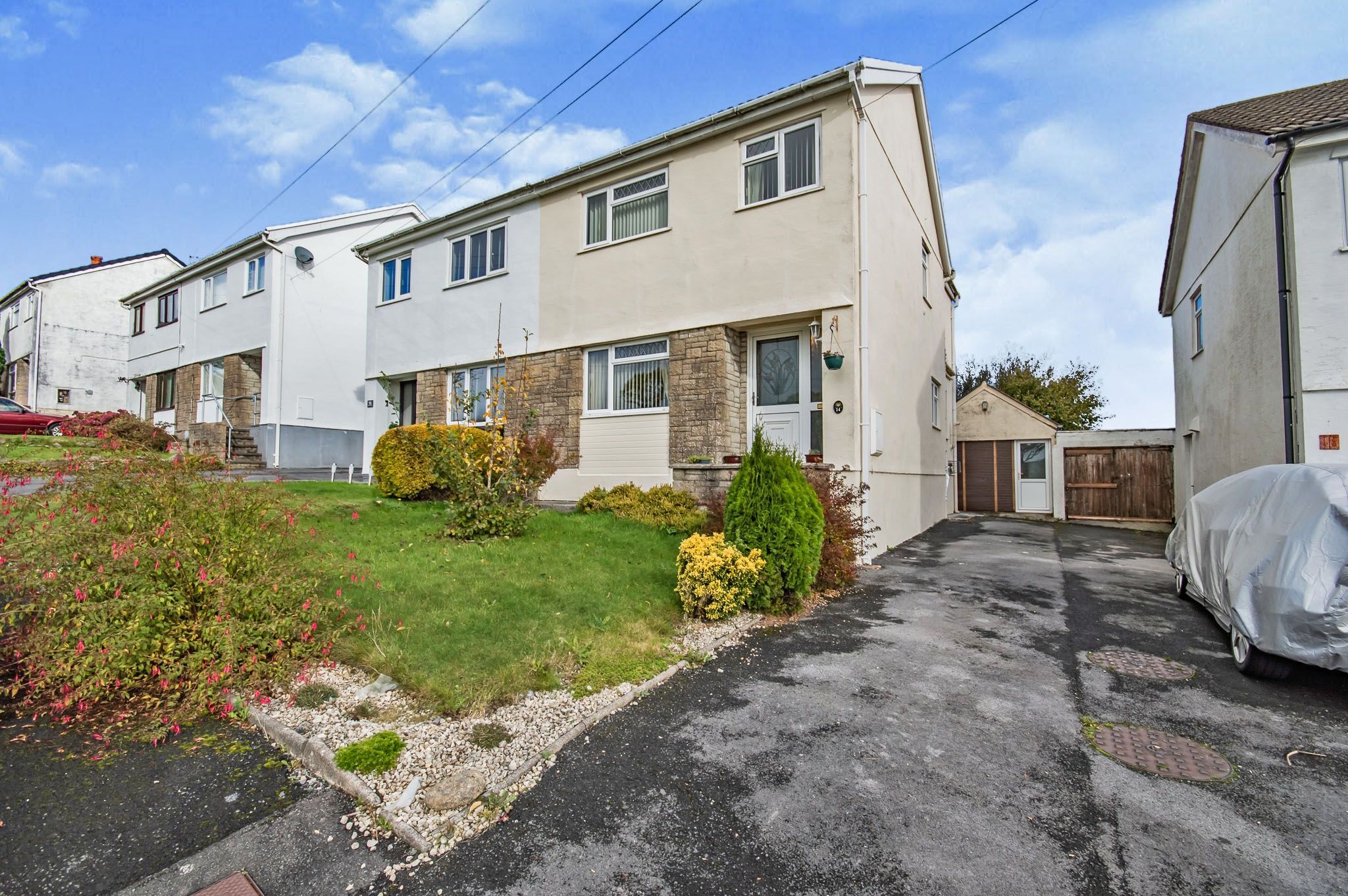 3 bed semidetached house for sale in Min Y Graig, Llanelli SA15 Zoopla