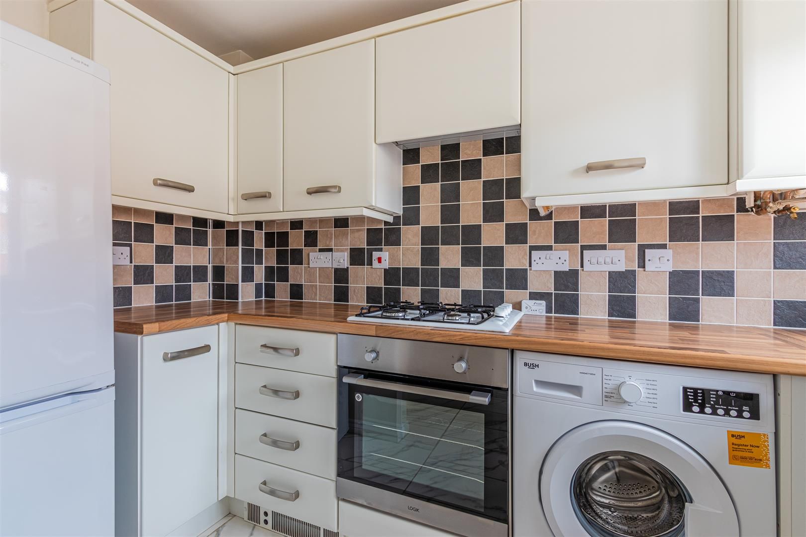 2 bed property to rent in Ffordd Nowell, Penylan, Cardiff CF23 Zoopla