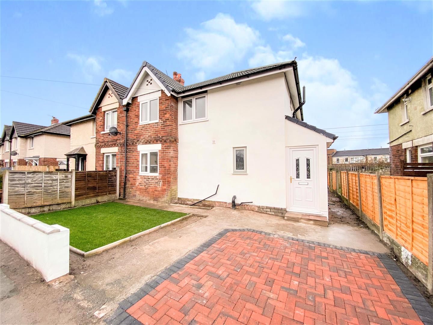 4 bed semidetached house for sale in Granville Road, Lancaster LA1