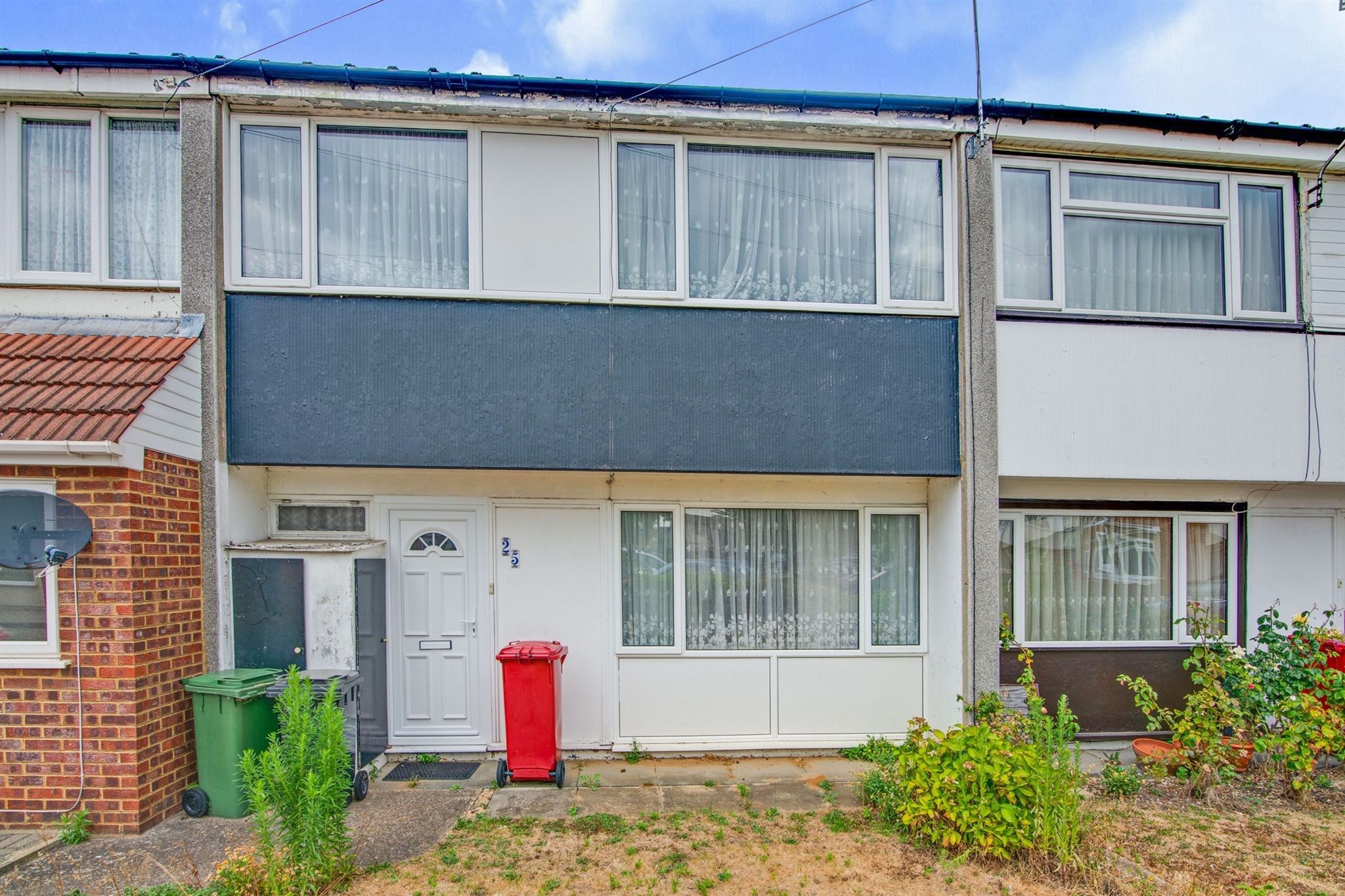 3 bed terraced house for sale in Cotswold Close, Slough SL1 Zoopla