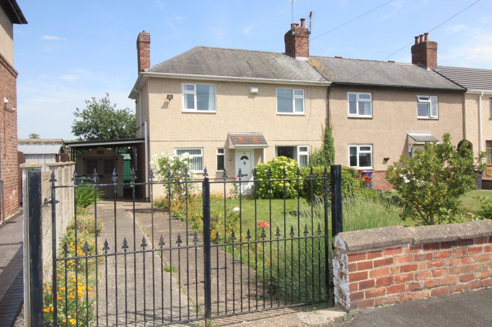 3 bed end terrace house for sale in New Street, Carcroft, Doncaster DN6