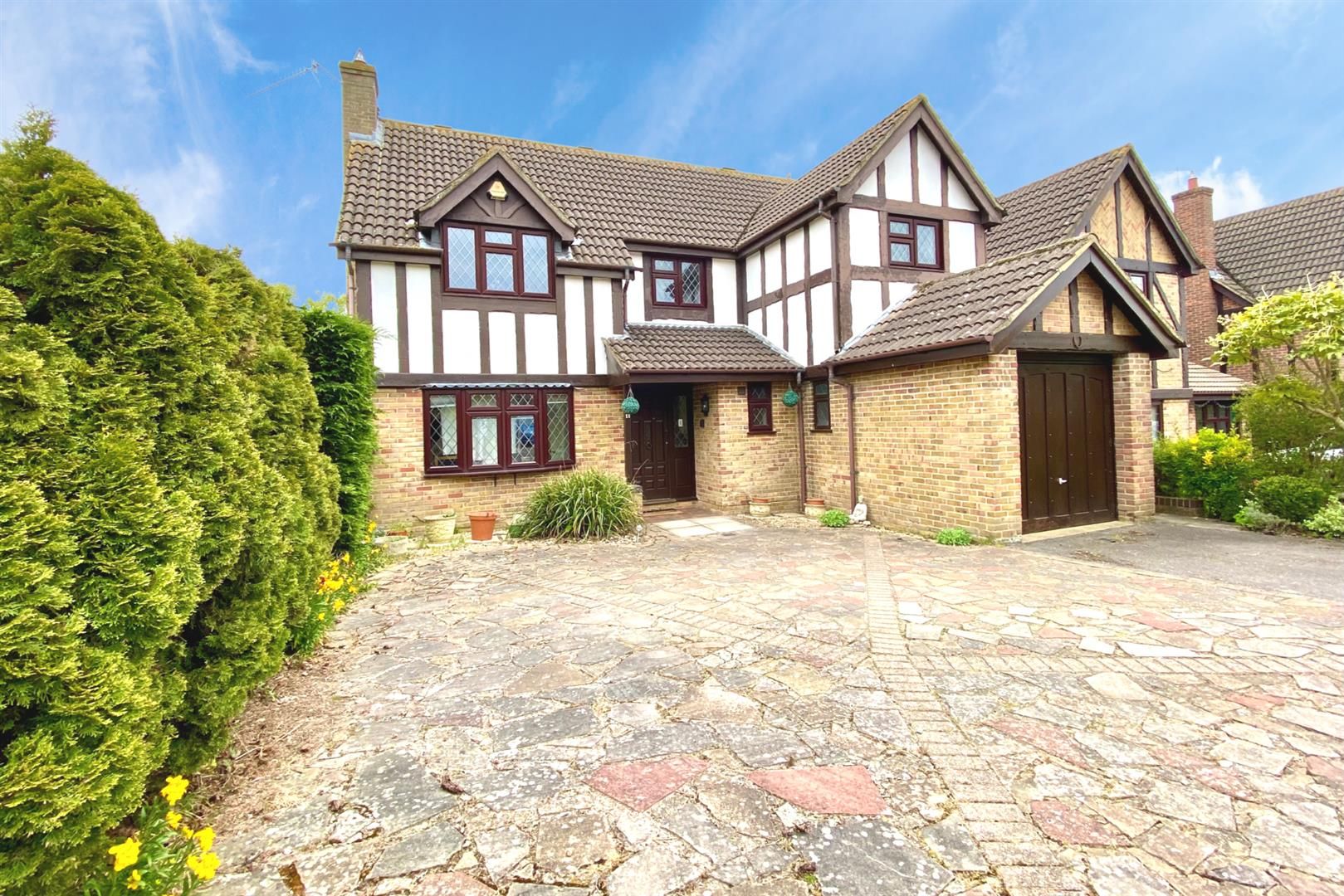 4 bed detached house for sale in Wickford Way, Lower Earley, Reading RG6 Zoopla