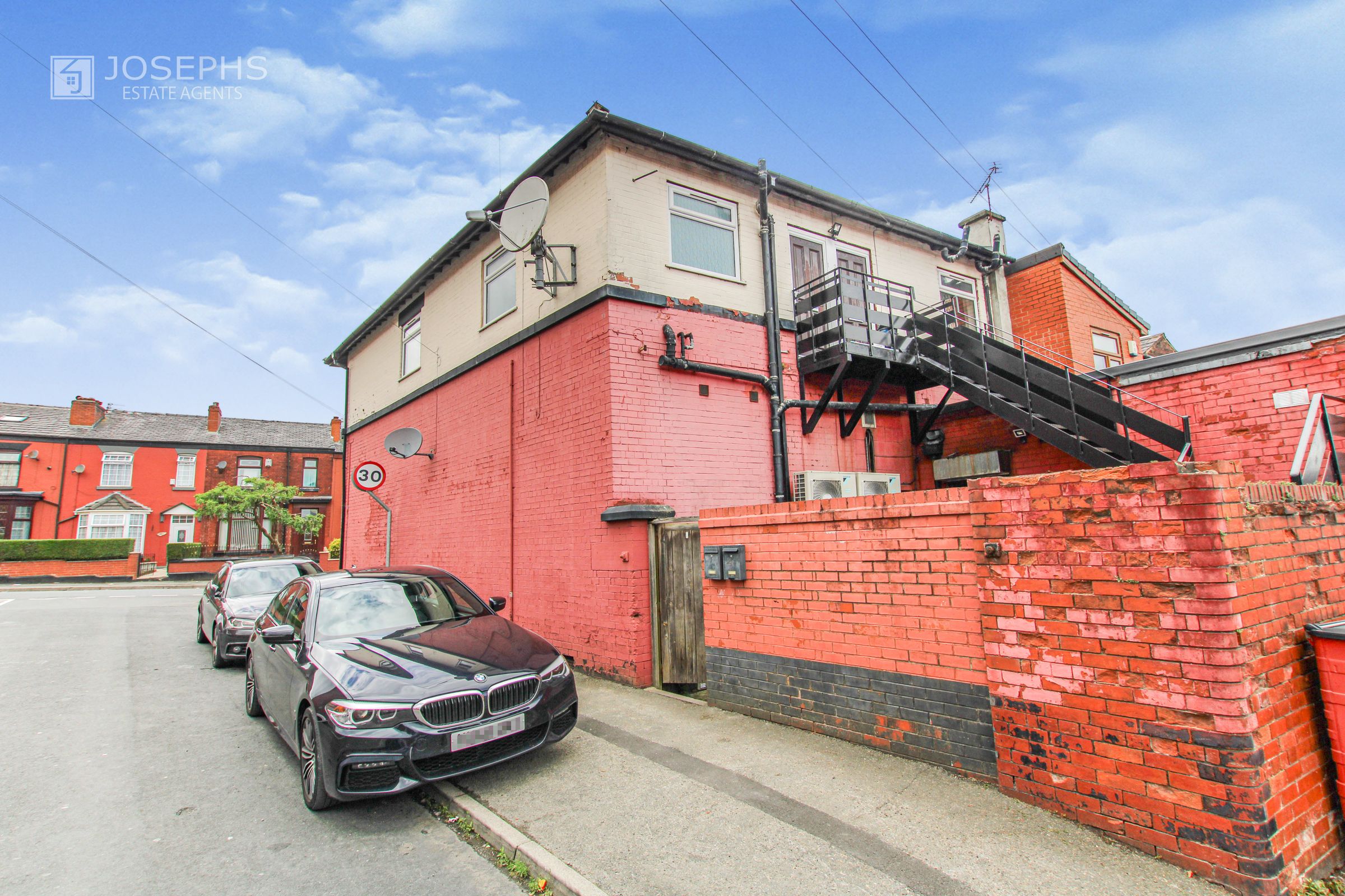 1 bed flat to rent in Rishton Lane, Bolton BL3 Zoopla