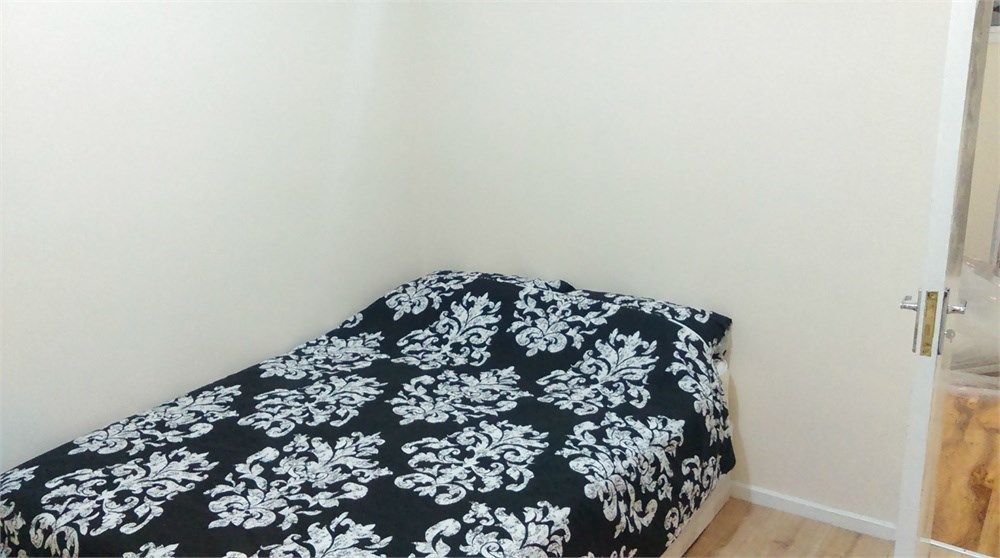 Room to rent in Stifford House, Stepney Green / Aldgate, Stepney Way
