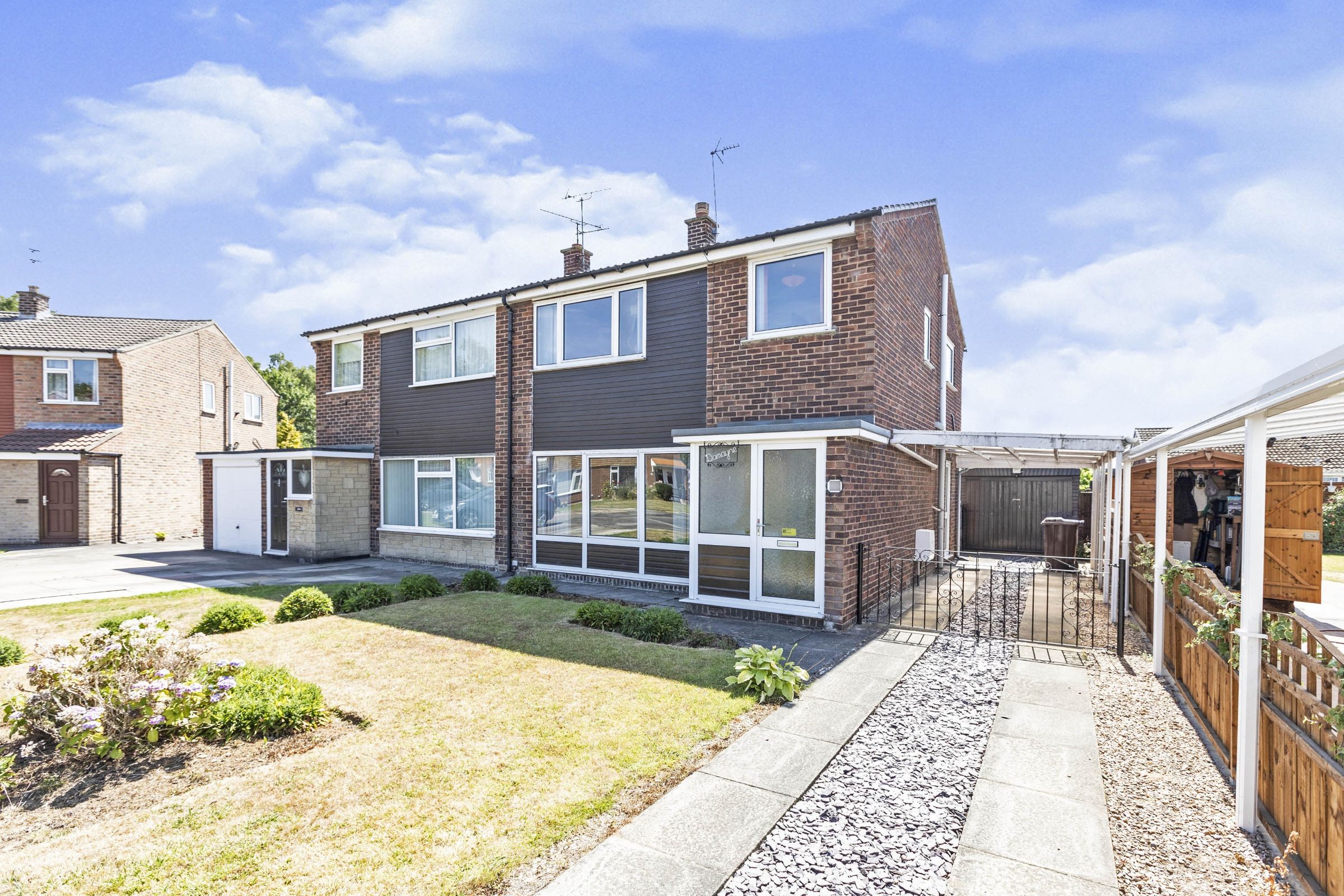 3 bed semidetached house for sale in Thatch Close, Selby YO8 Zoopla