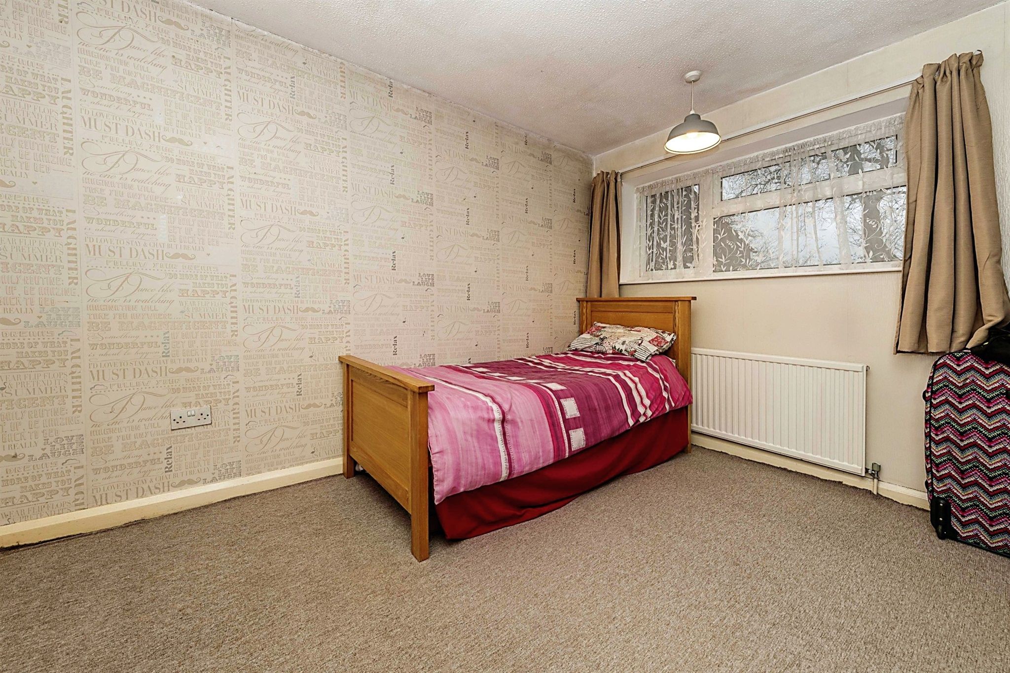 3 bed end terrace house for sale in Lomond Road, Piccotts End, Hemel