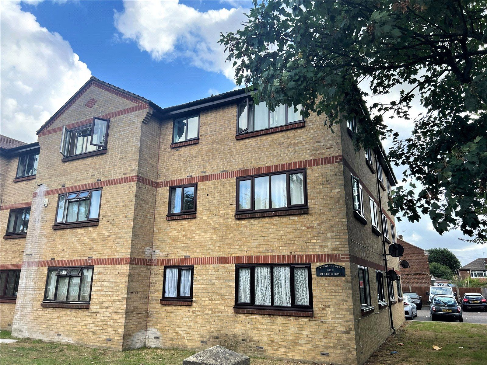 Studio to rent in The Cloisters, 174 Erith Road, Bexleyheath, Kent DA7