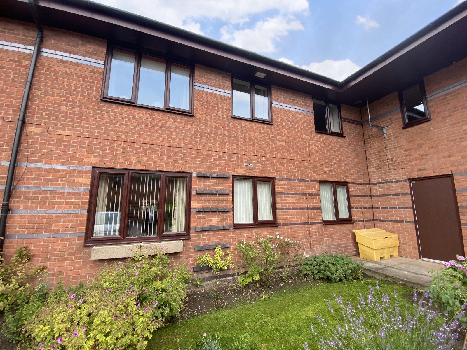 2 bed flat for sale in The Dovedales, Park Road, Mickleover, Derby DE3