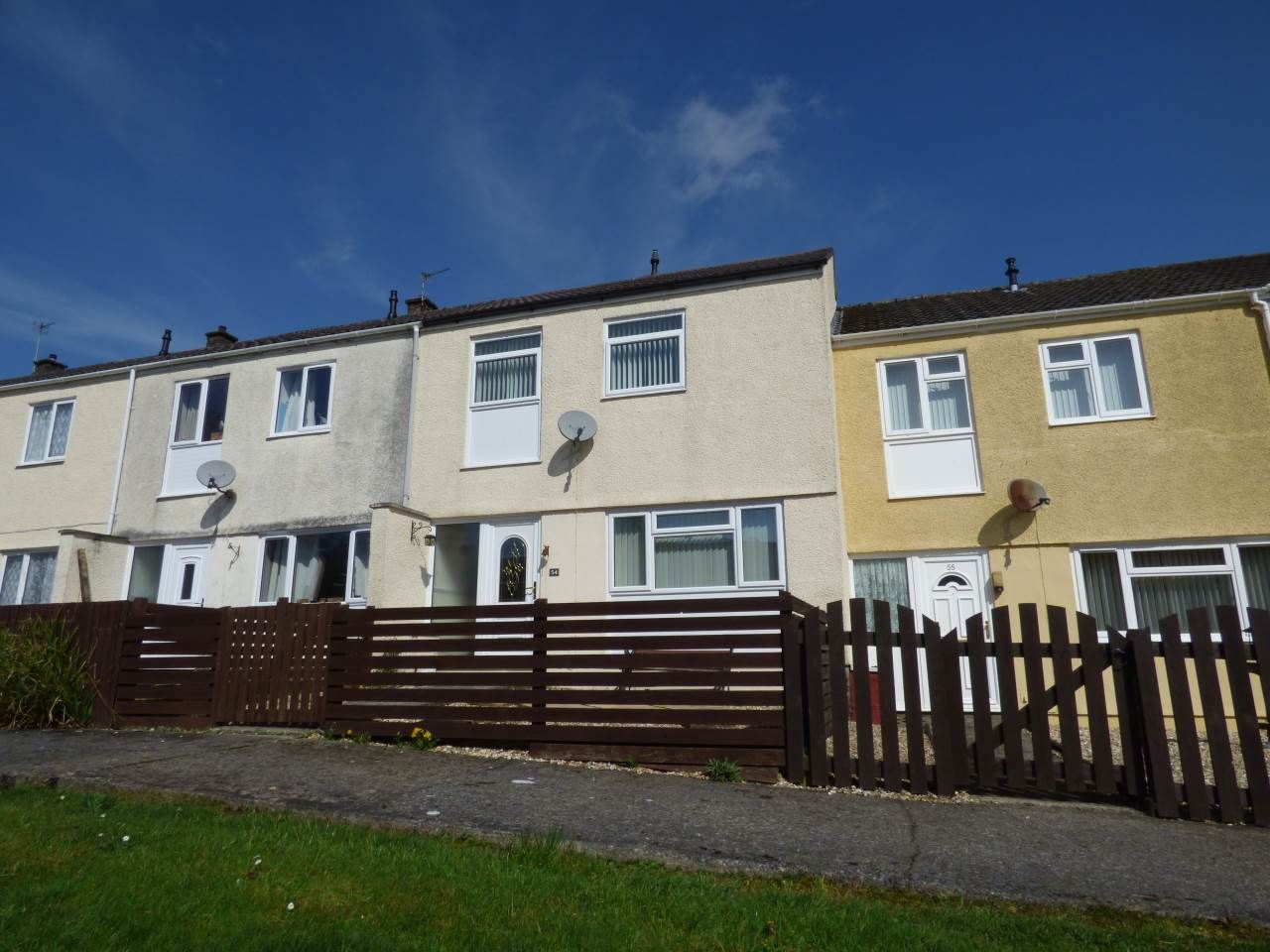 3 bed property to rent in Bro Myrddin, Johnstown, Carmarthen SA31 Zoopla