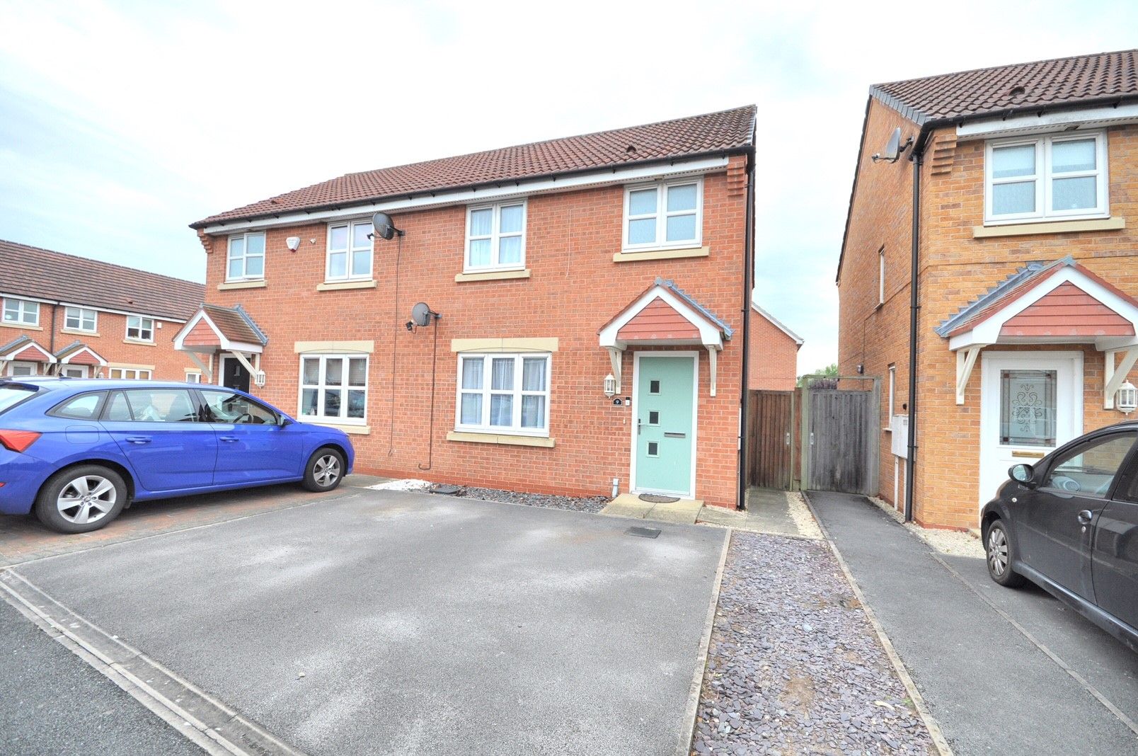 3 bed semidetached house for sale in Knights Road, Chellaston, Derby