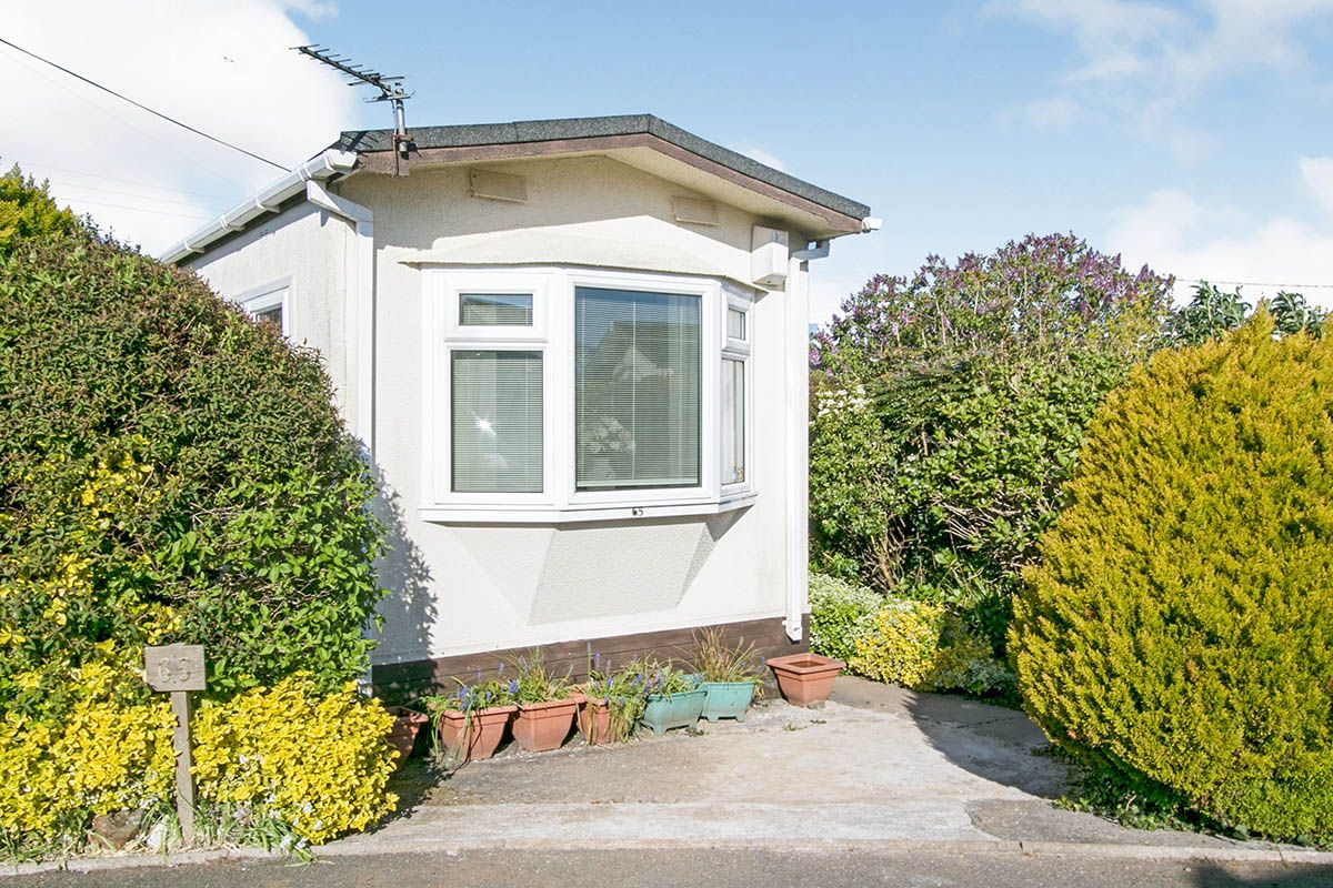 1 bed mobile/park home for sale in Rosewarne Park, Higher Enys Road