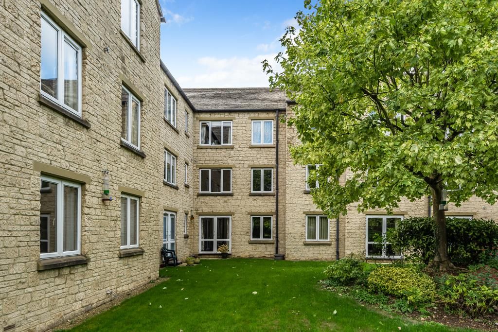 1 bed flat for sale in Windrush Court, Witney OX28 Zoopla