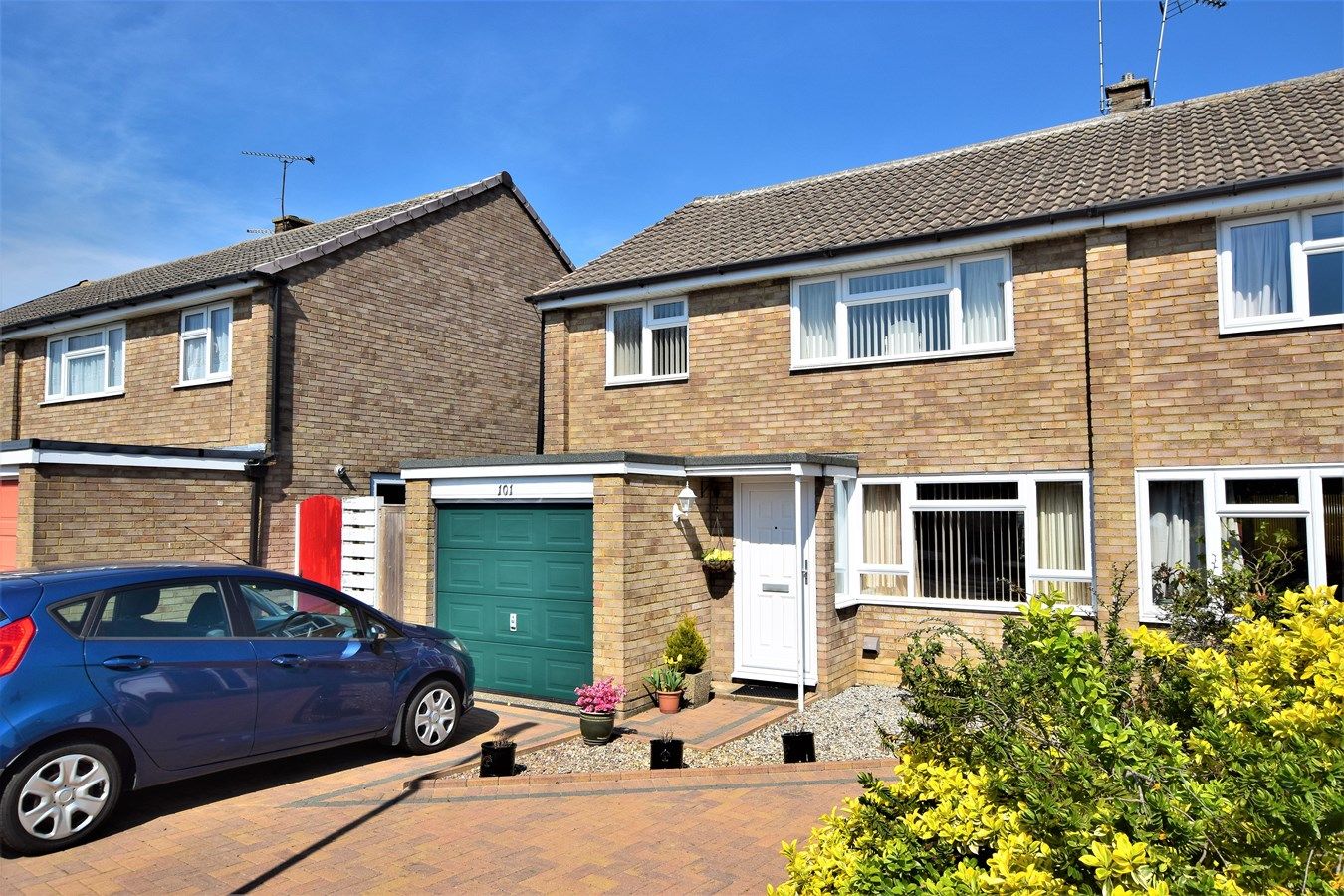 3 bed property for sale in Drive, Chelmsford CM2 Zoopla