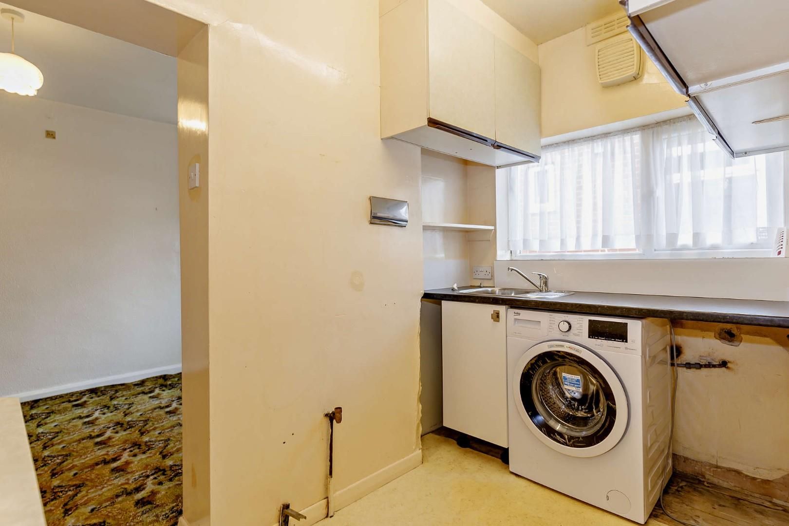 2 bed semidetached house for sale in Greenfields Avenue, Harrogate HG2