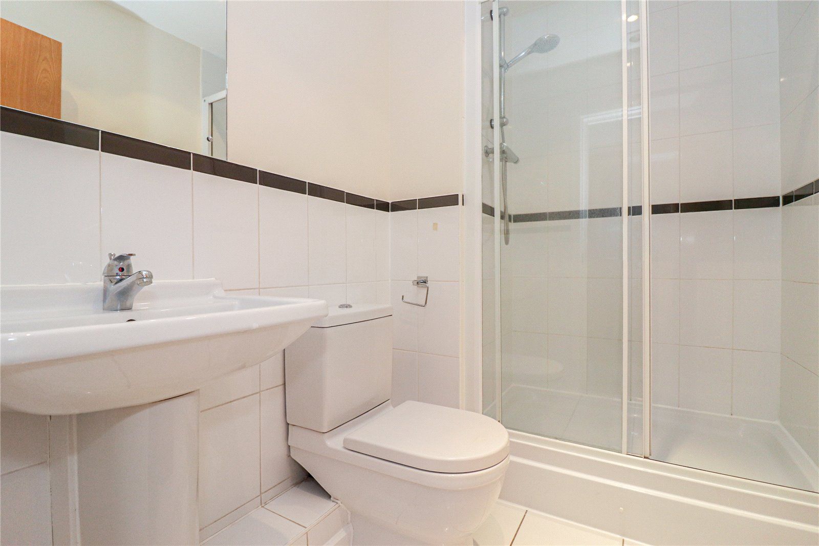 2 bed flat for sale in Metropolitan Station Approach, Watford WD18 Zoopla