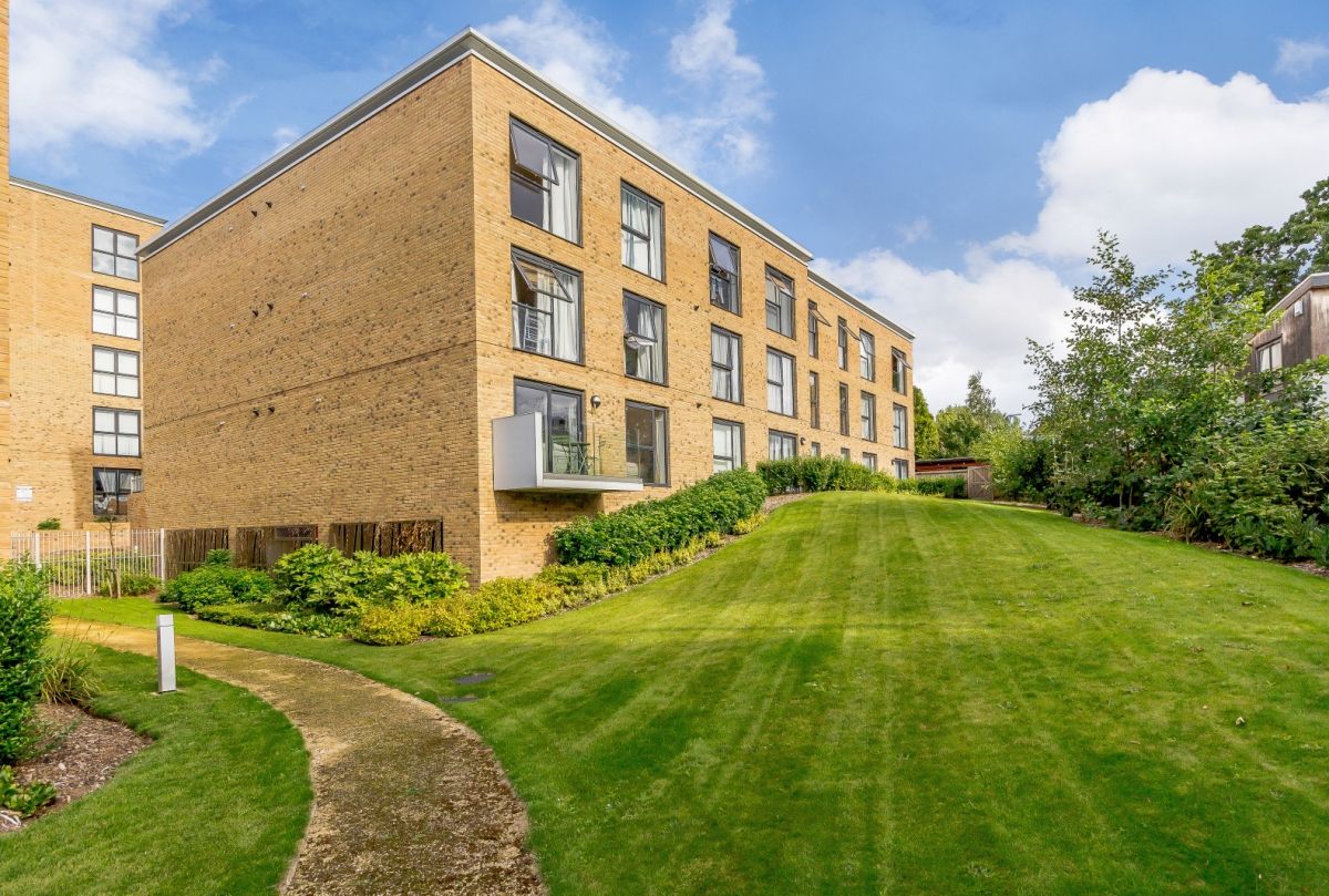 1 bed flat to rent in Zodiac Close, Edgware HA8 Zoopla