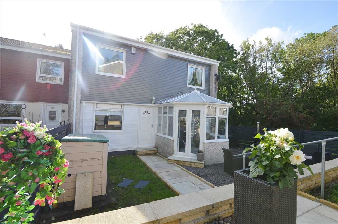 4 bed end terrace house for sale in Troon Avenue, East Kilbride