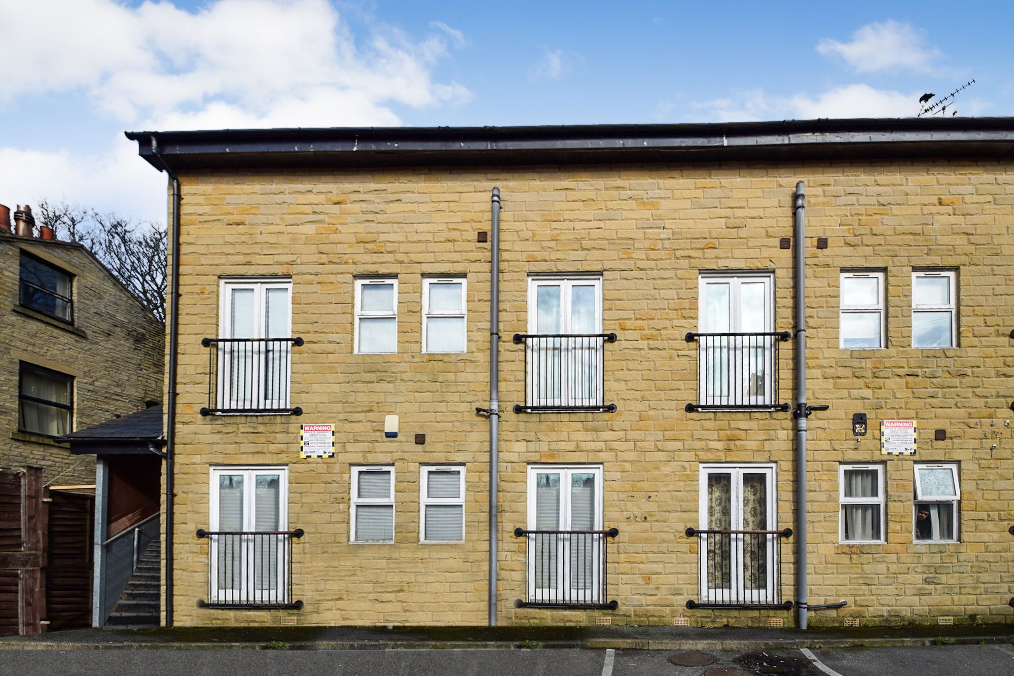 1 bed flat for sale in Melbourne House, Melbourne Place, Bradford, West