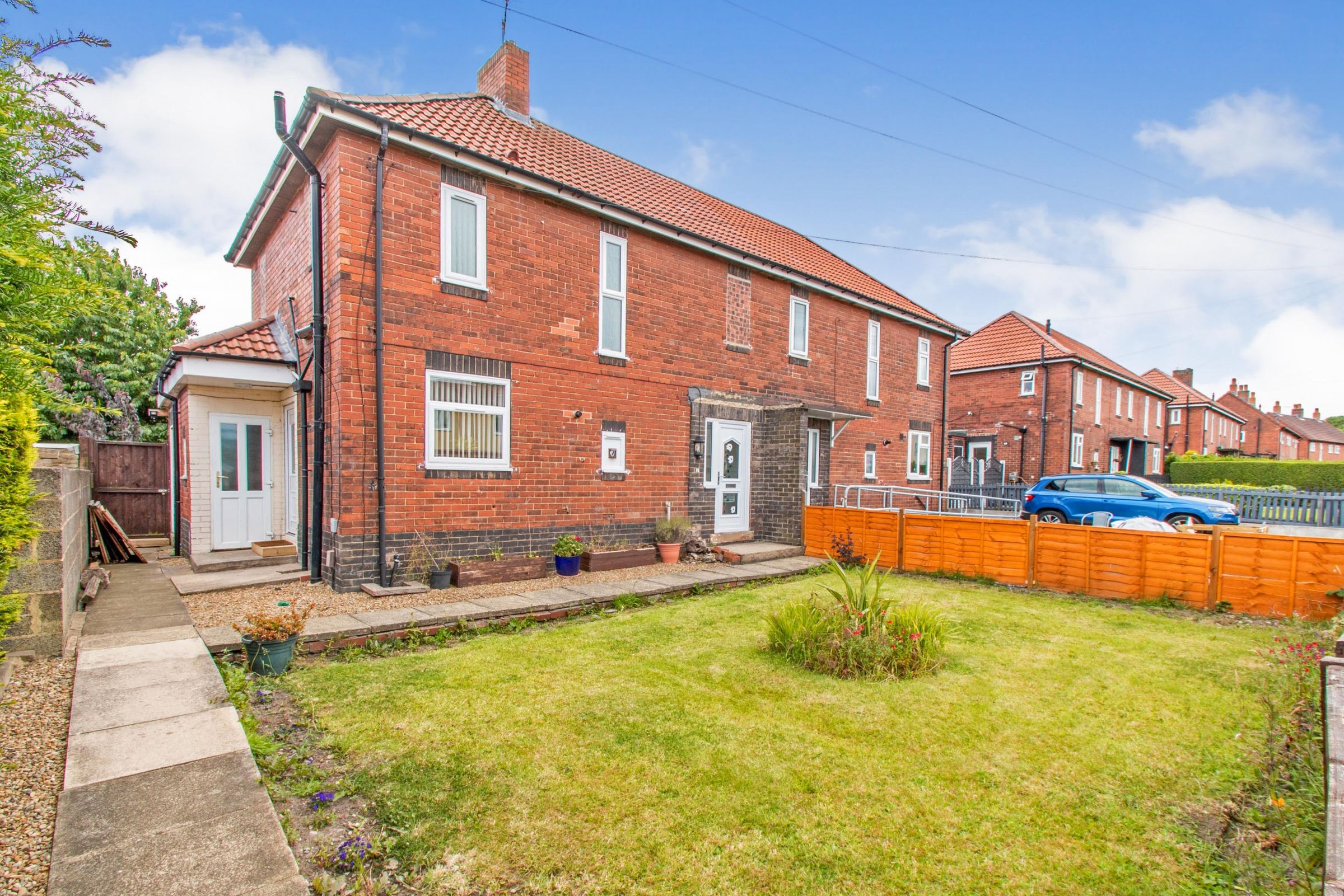 2 bed semidetached house for sale in Denshaw Grove, Morley, Leeds