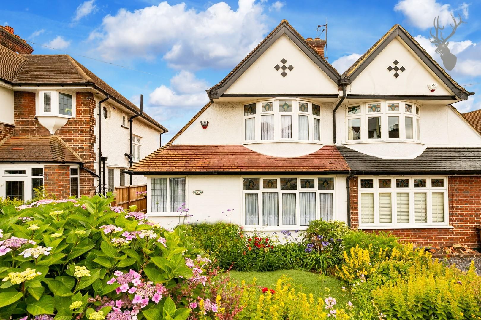 3 bed property for sale in Priory Avenue, London E4 Zoopla