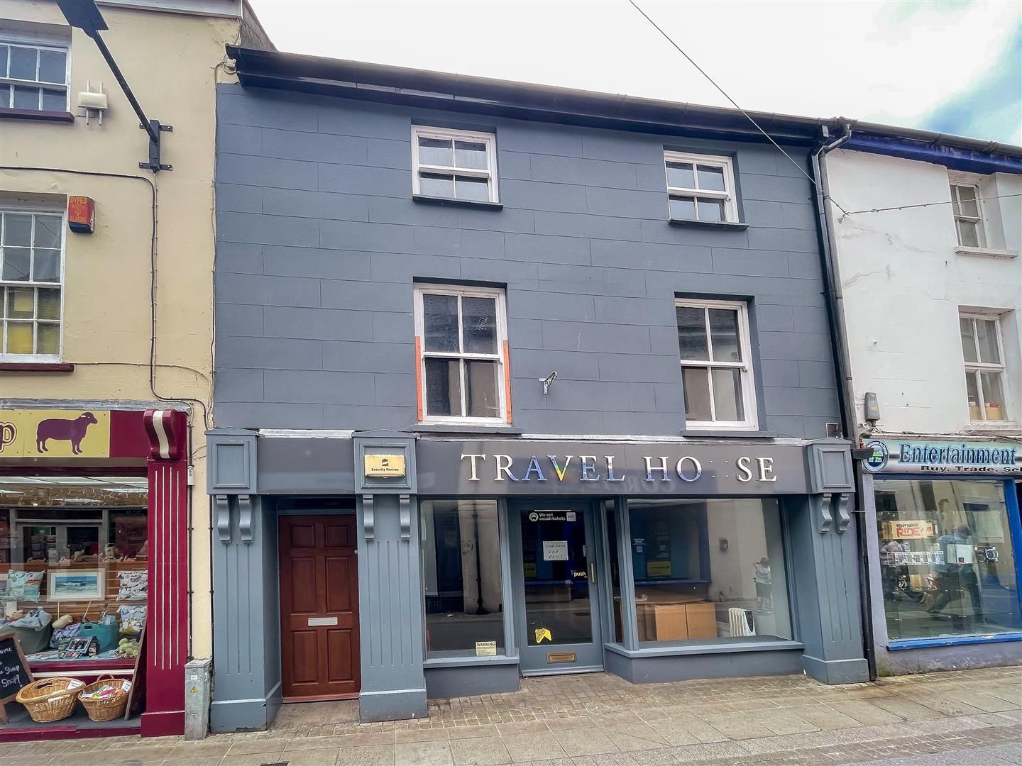Commercial property to let in Bridge Street, Haverfordwest SA61 Zoopla